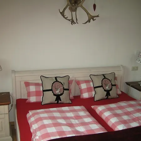 Ferienwohnung Zum Turmchen Apartment Kenn