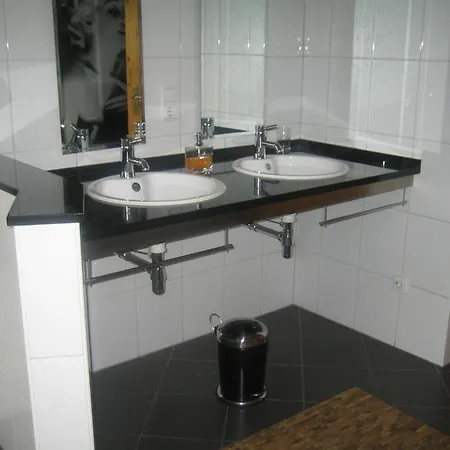 Apartment Ferienwohnung Zum Turmchen Kenn